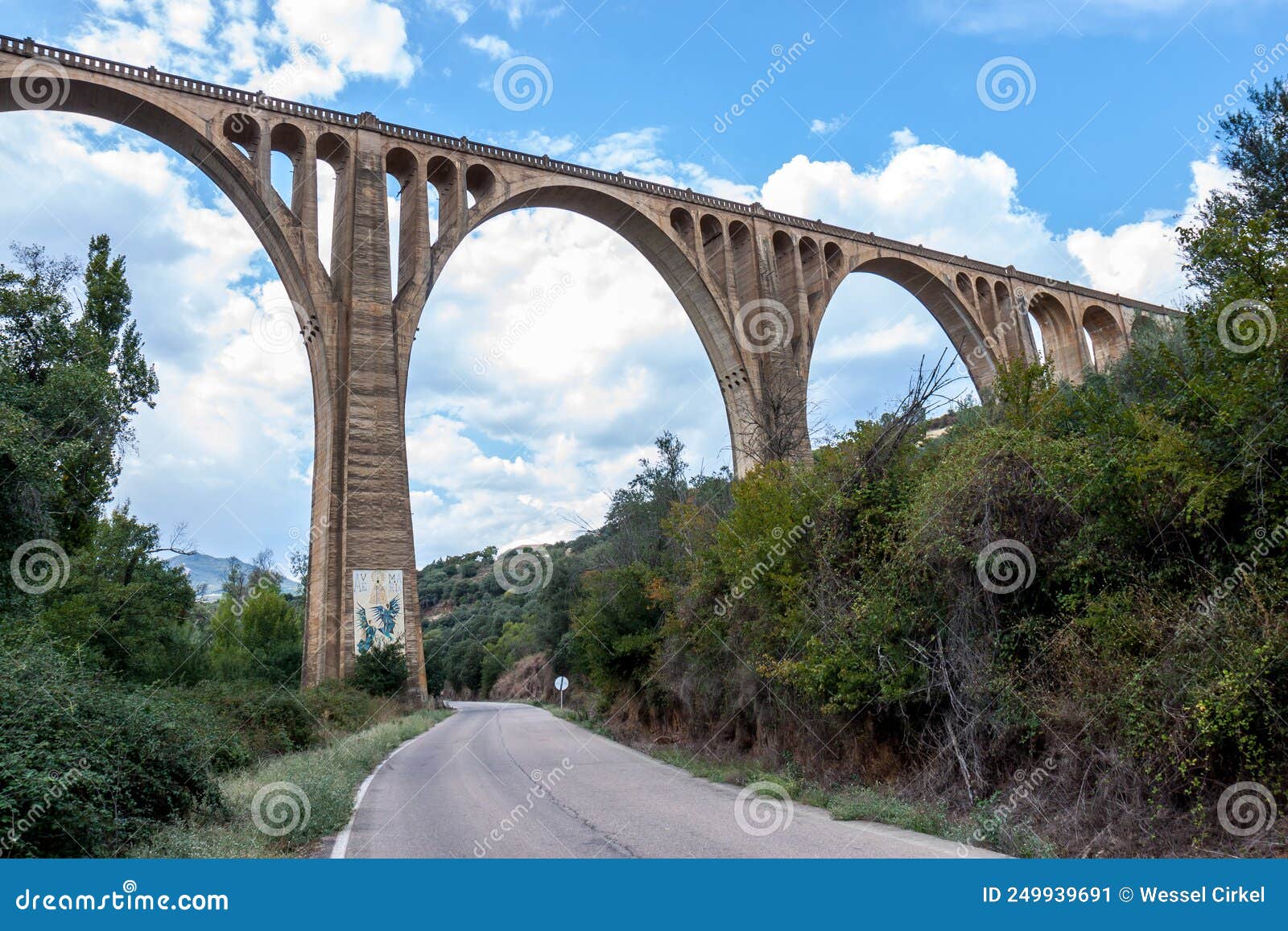 viaducto de guadalupe, spain