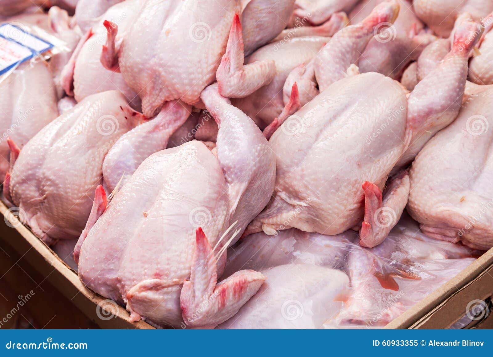 Viande De Volaille Prête à La Vente Au Marché Image stock Image du