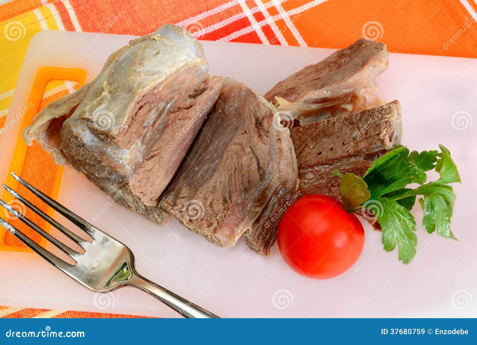 Viande pour le bouillon image stock. Image du parmesan 37680759