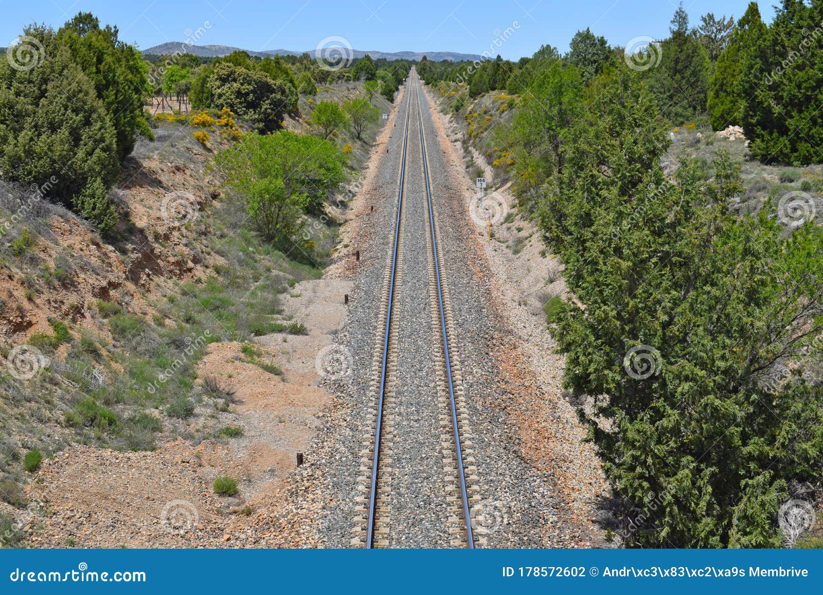 vias de tren, in the province of teruel