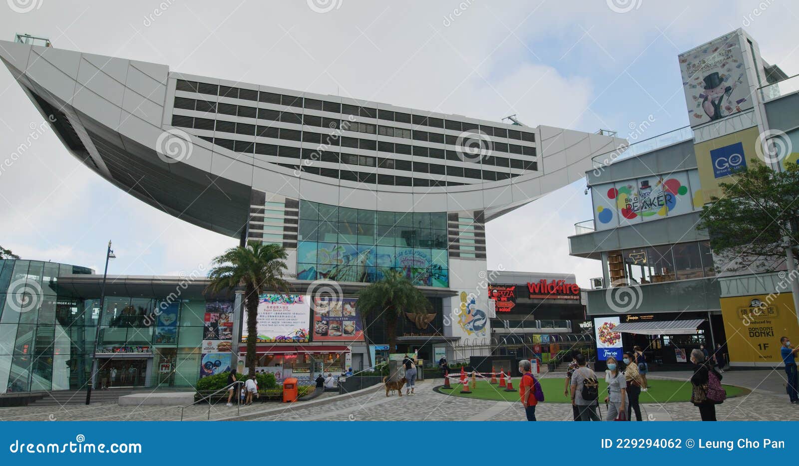 Shopping Mall on the the Peak Editorial Photography - Image of downtown