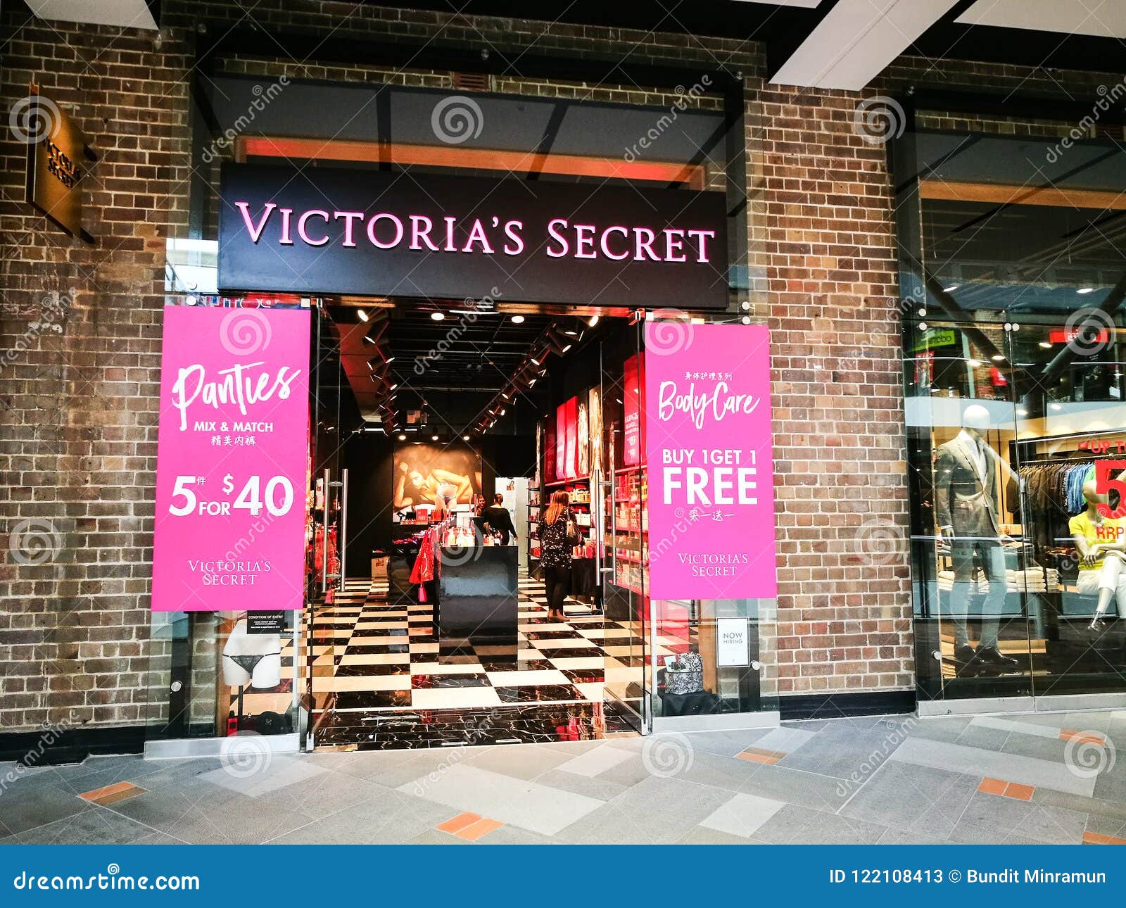 Victoria`s Secret Pink Bra, Panty, Sleepwear, Bridal & Beauty Collections  Store at Birkenhead Point Shopping Center. Editorial Stock Photo - Image of  outlet, lingerie: 122108413