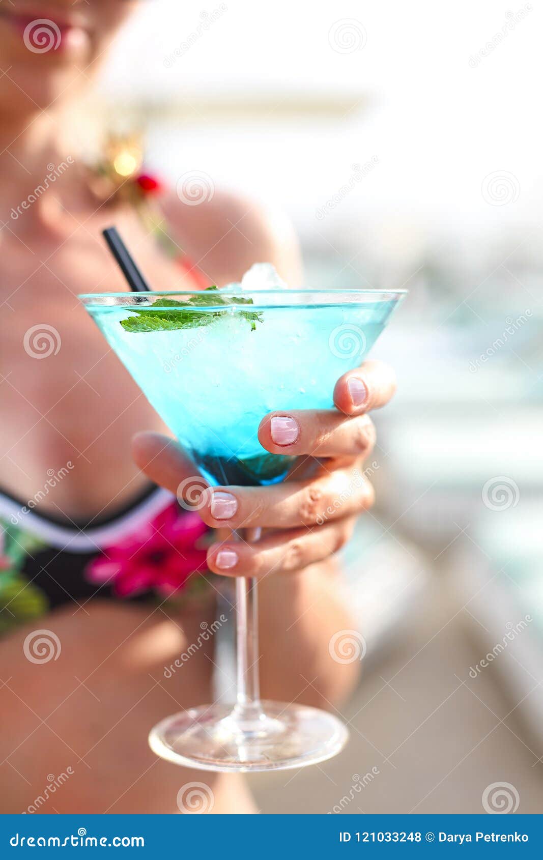 Featured image of post Fotos De Drinks Na M o Call 19330 or order online now