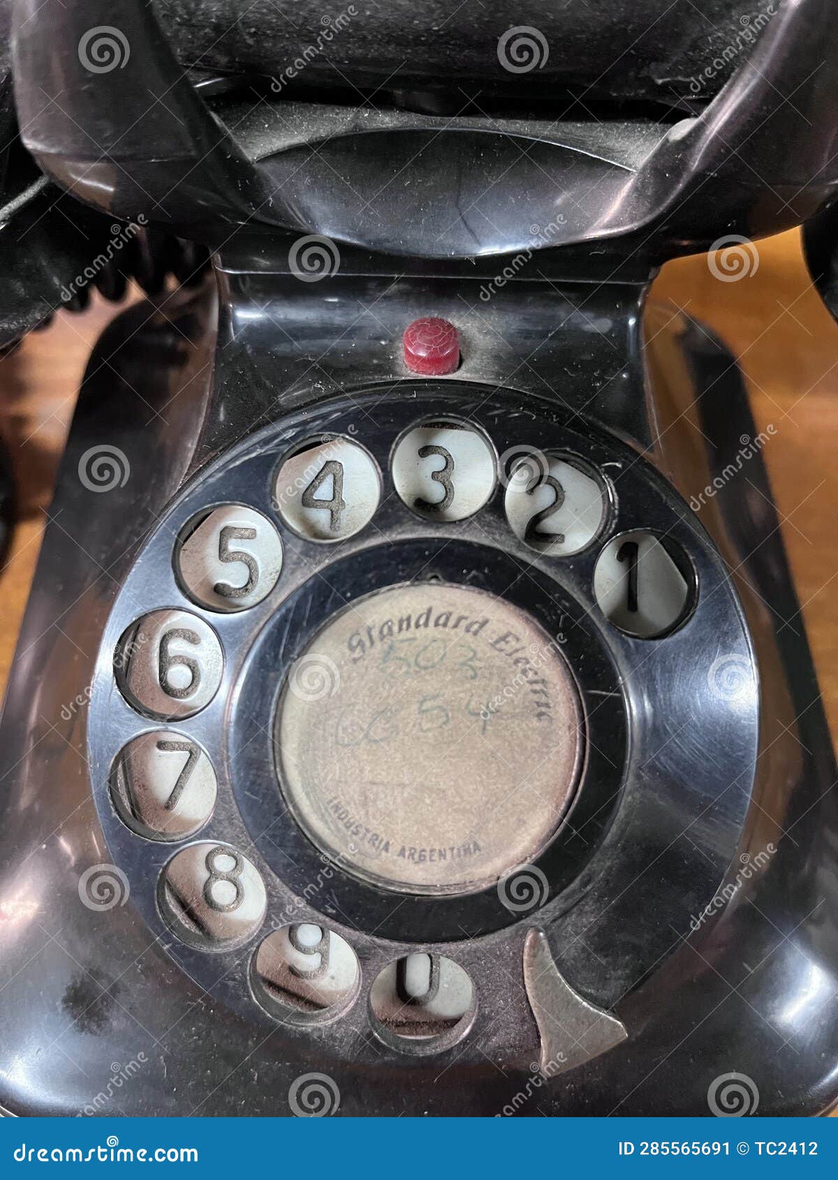 close up photo of an old phone