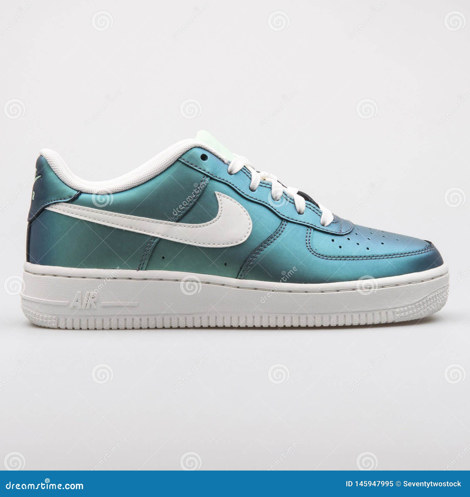 Nike Air Force 1 LV8 Green Sneaker Editorial Image - Image of life, nike:  145947995