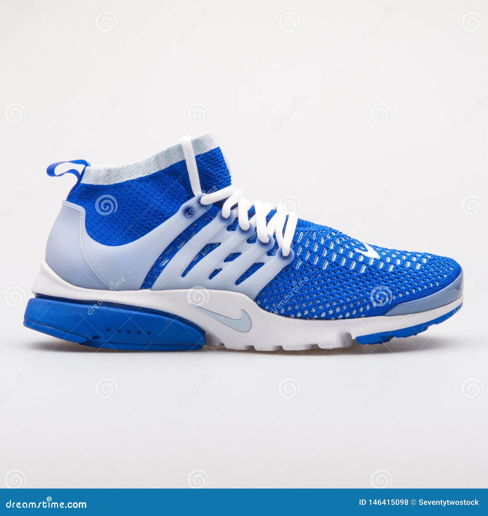 Spreek luid Moderator agentschap Nike Air Presto Flyknit Ultra Blue and White Sneaker Editorial Stock Photo  - Image of sneaker, activity: 146415098