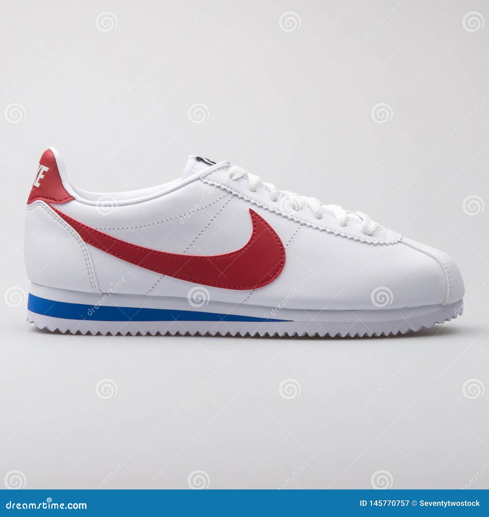 Nike Classic Cortez Leather White, Red and Blue Sneaker Editorial  Photography - Image of pair, product: 145770757