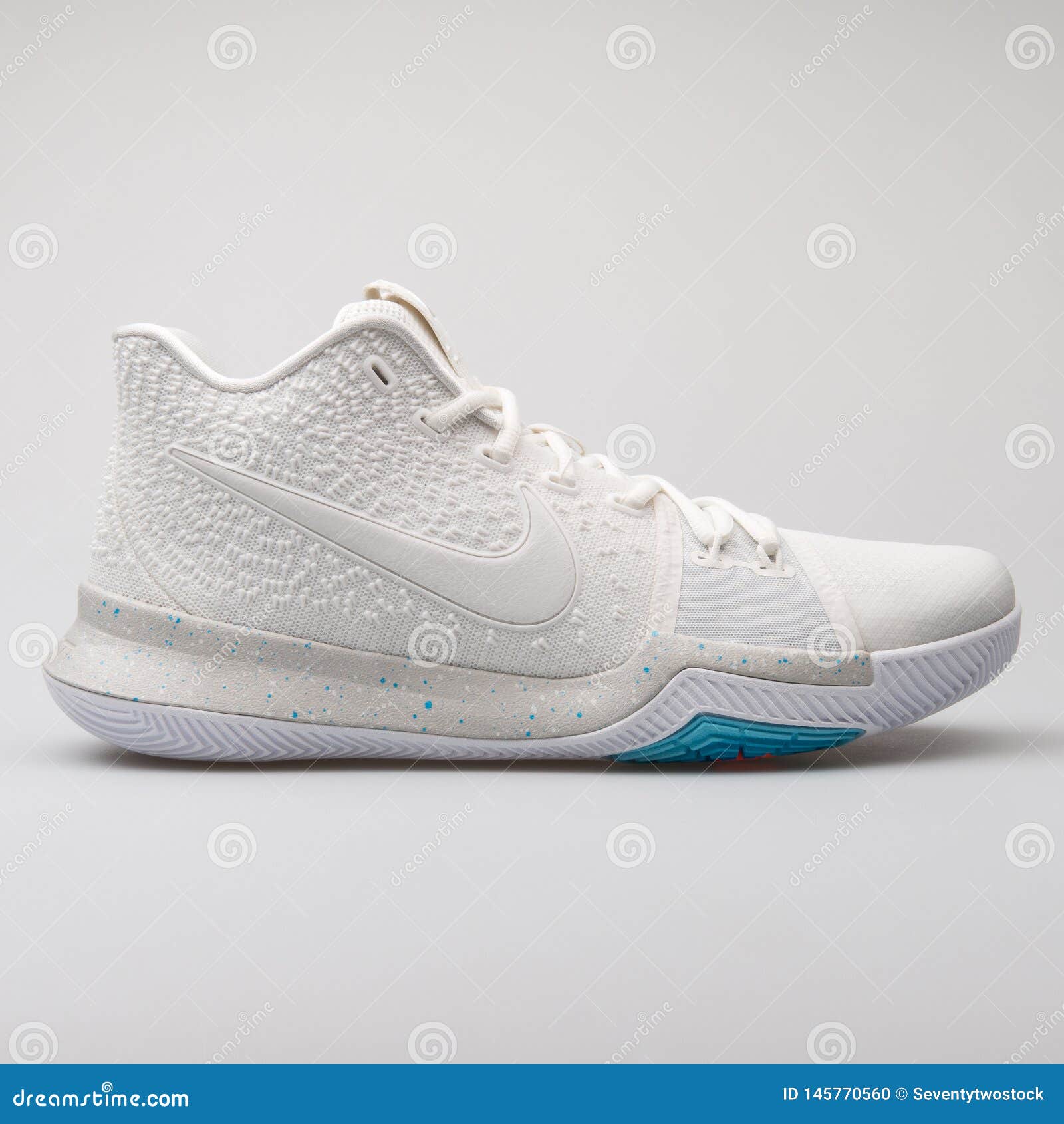 kyrie 3 white and silver