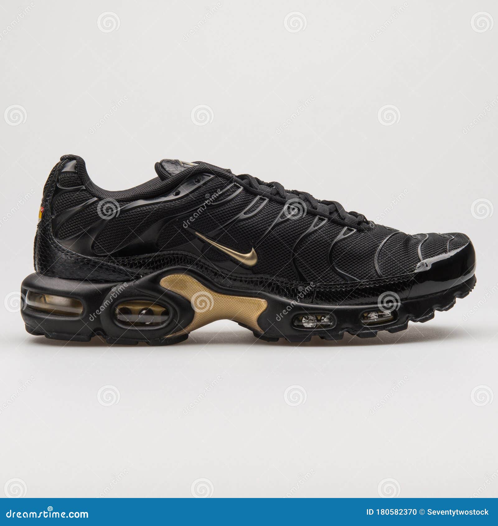 gold air max tn plus