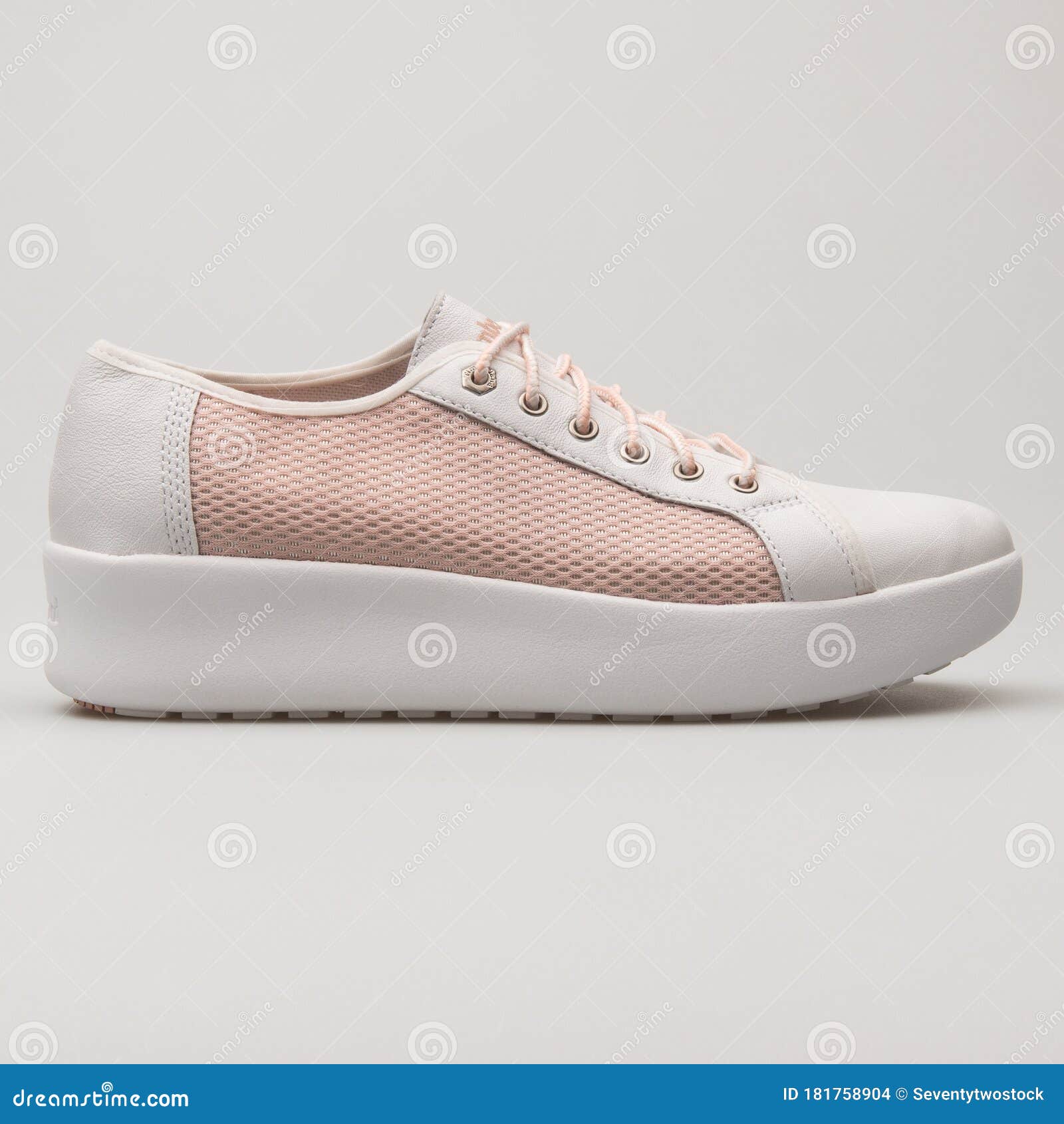 Timberland Berlin Park OX White Rose Sneaker Editorial Stock Image - Image of sneakers, side: 181758904