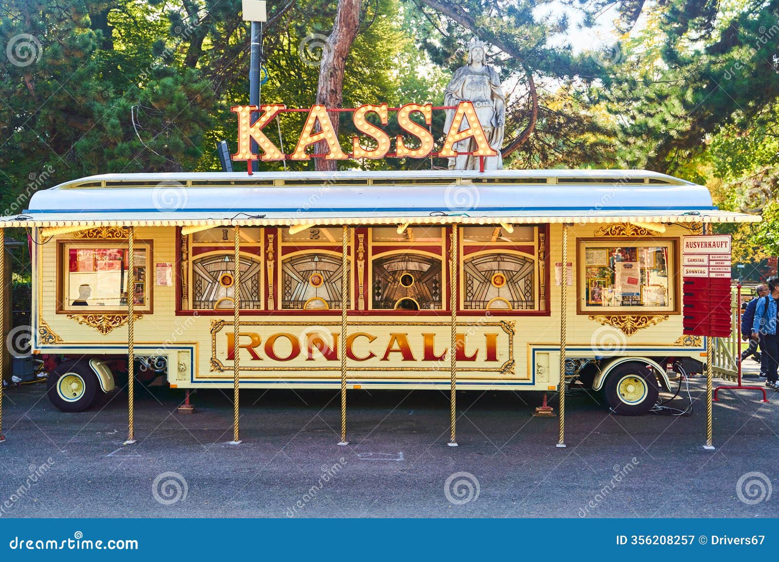 Roncalli Circus Stock Photos - Free & Royalty-Free Stock Roncalli Circus Stock Photos - Free & Royalty-Free Stock