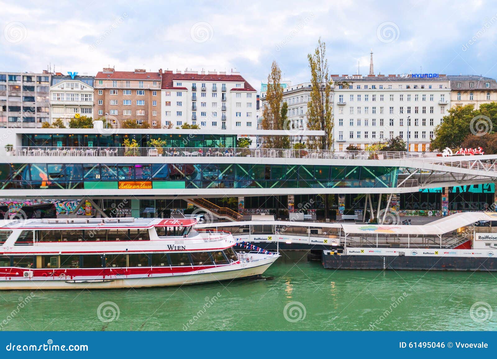 river cruise port vienna