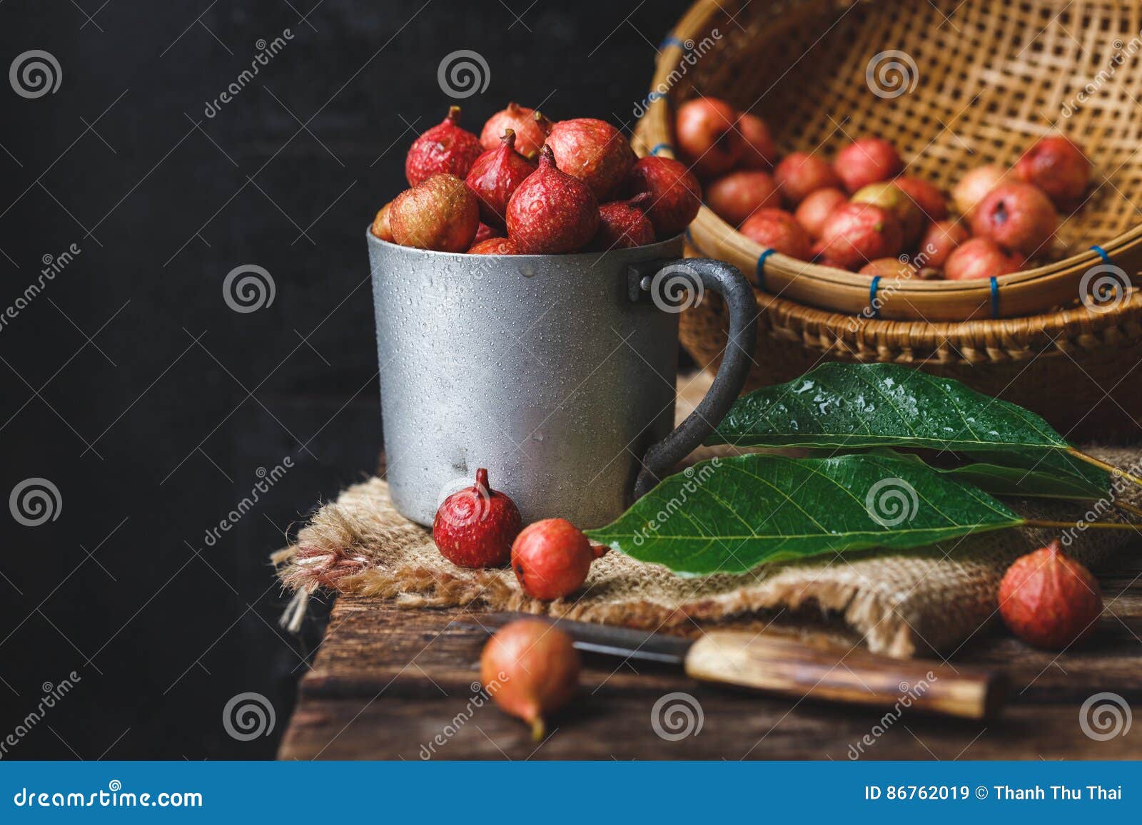 Vietnamese Figs stock image. Image of leaf, food, farm 86762019