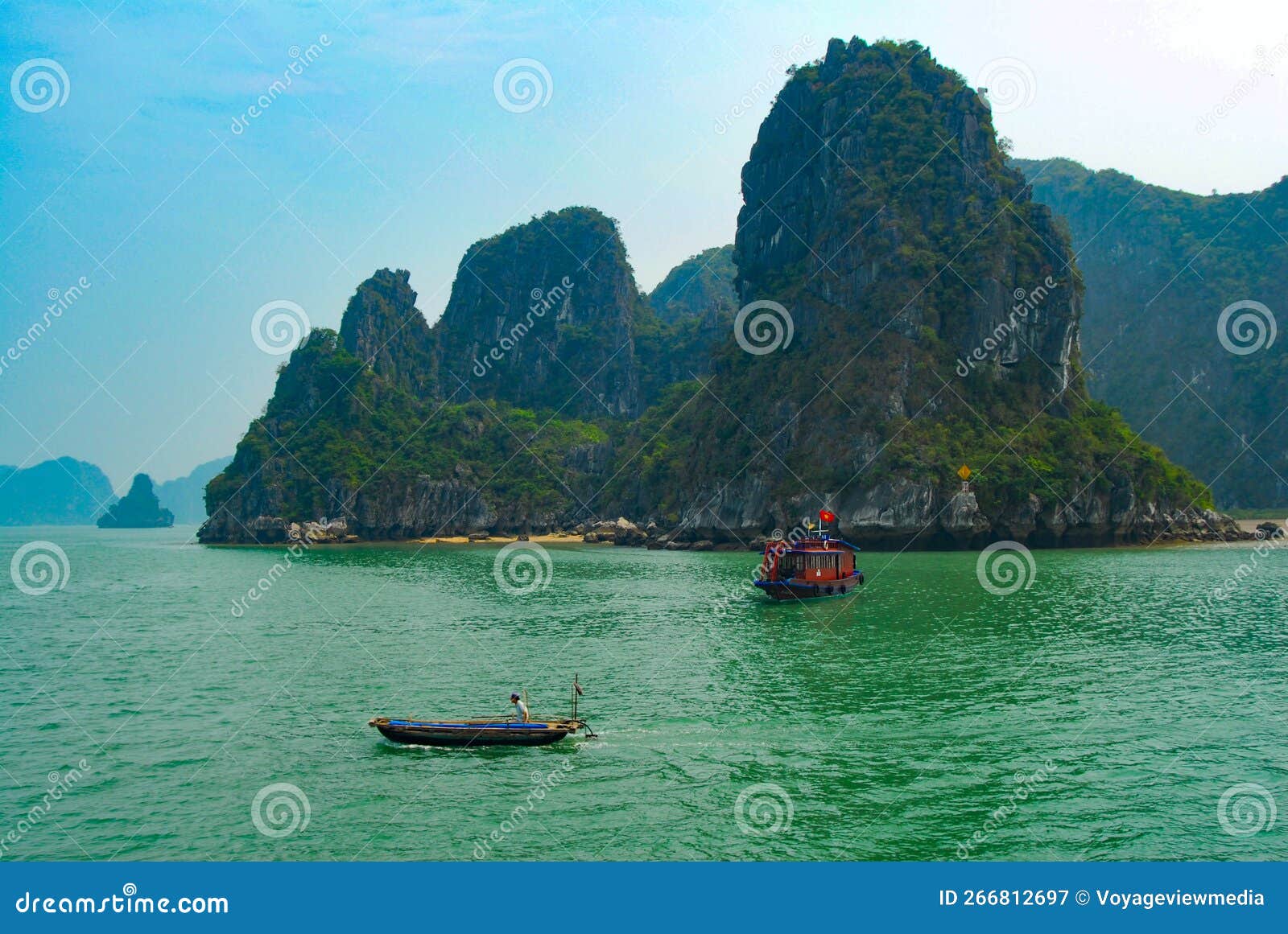 motorboat in vietnamese