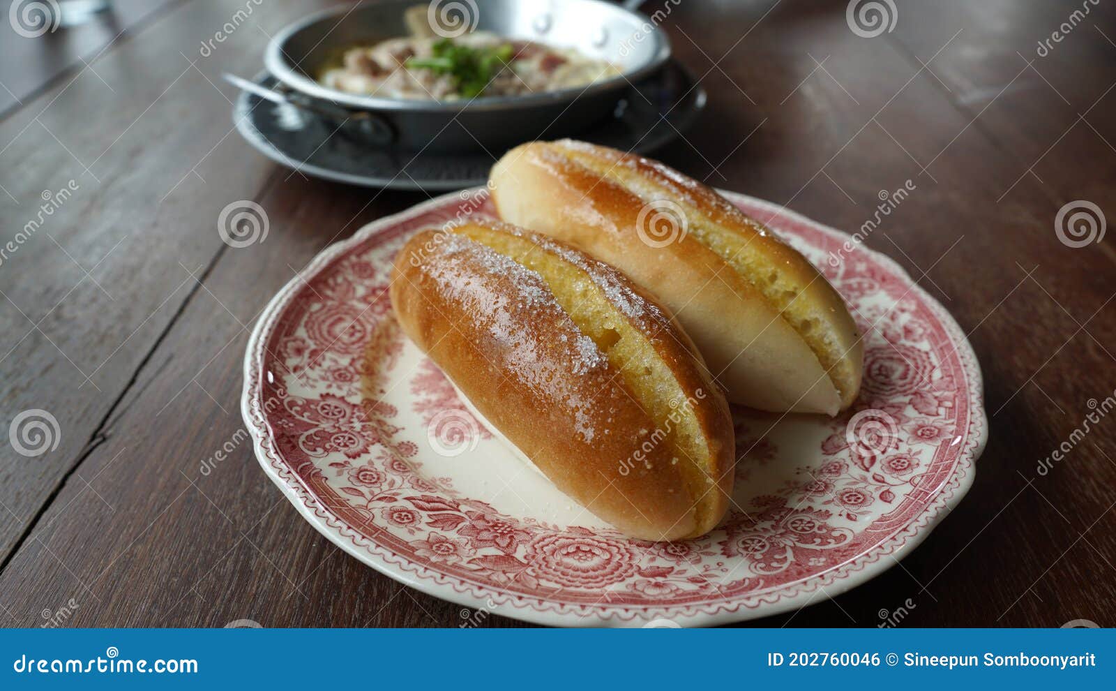 Vietnamese Sandwich Bread Bake with Butter and Sugar for Breakfast