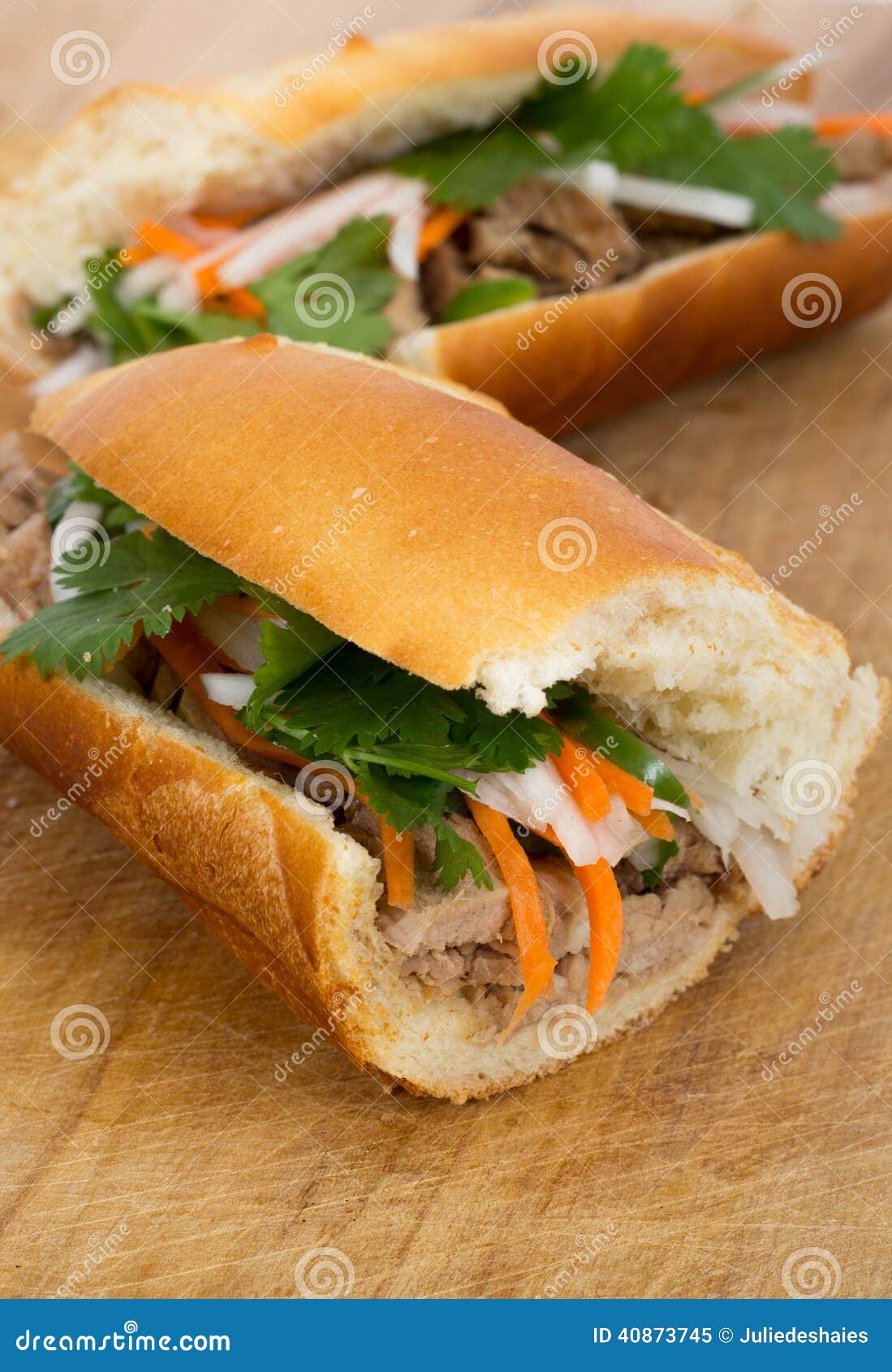 Vietnamesisches Schweinefleisch-Sandwich Banh MI Stockbild - Bild von ...