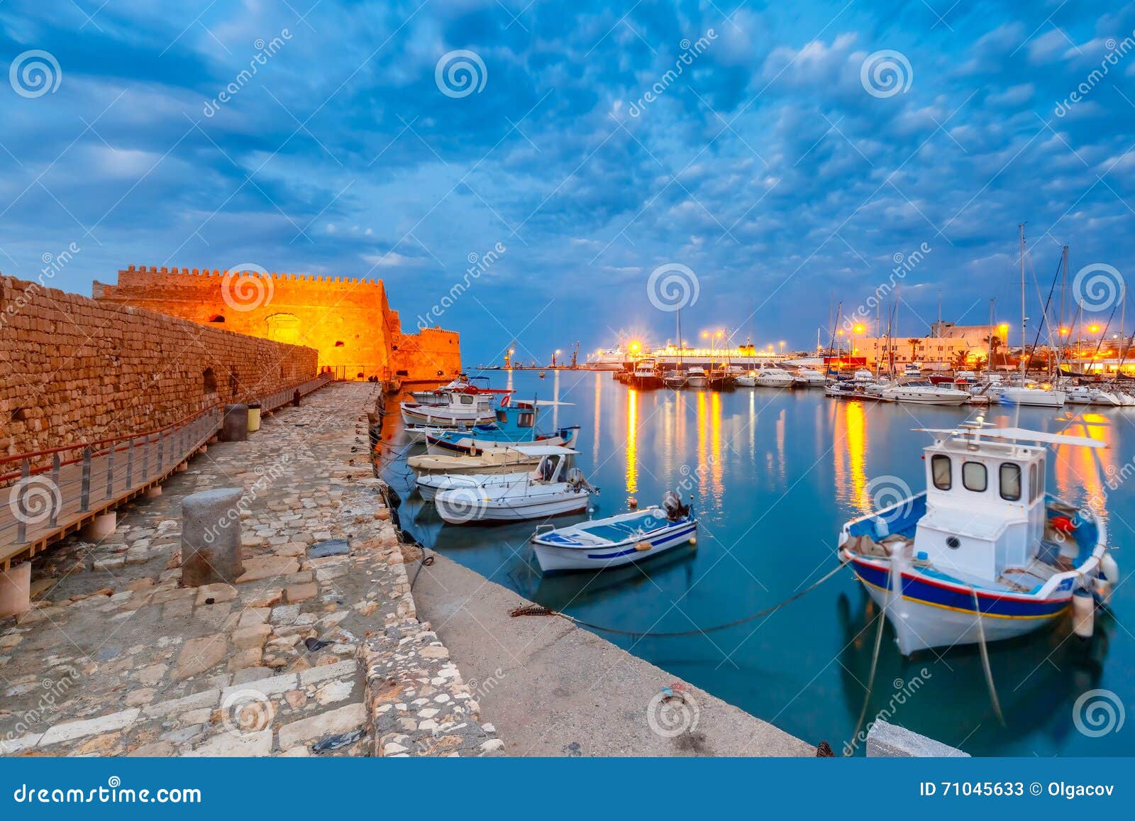 Vieux Port De Nuit De Héraklion Crète Grèce Image Stock