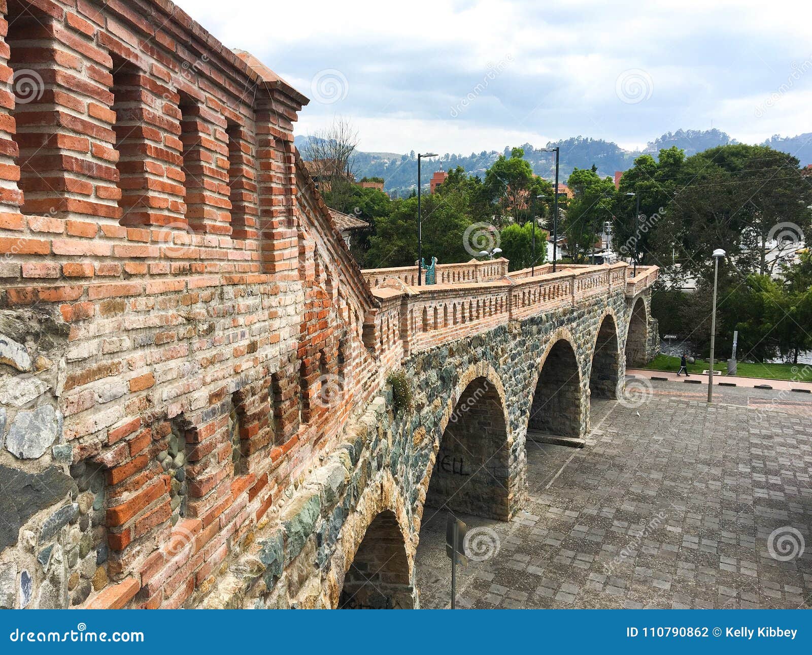 arches of puente roto broken bridge in cuenca ecuador