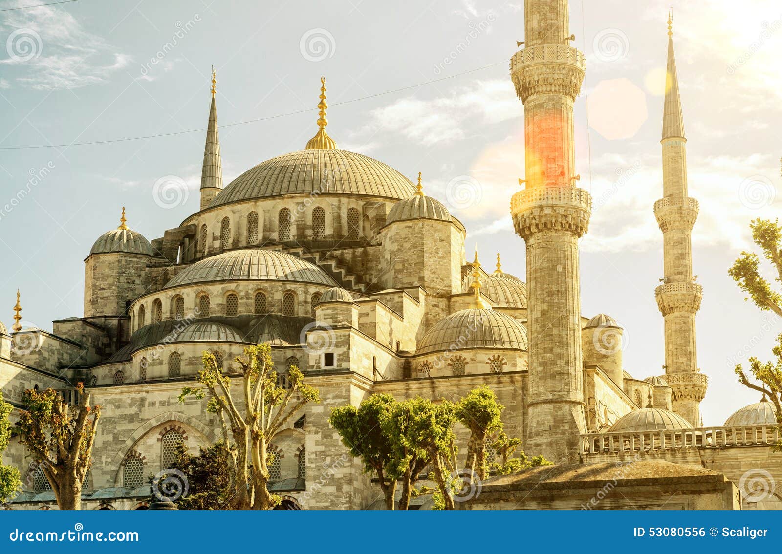view of the blue mosque (sultanahmet camii) in istanbul