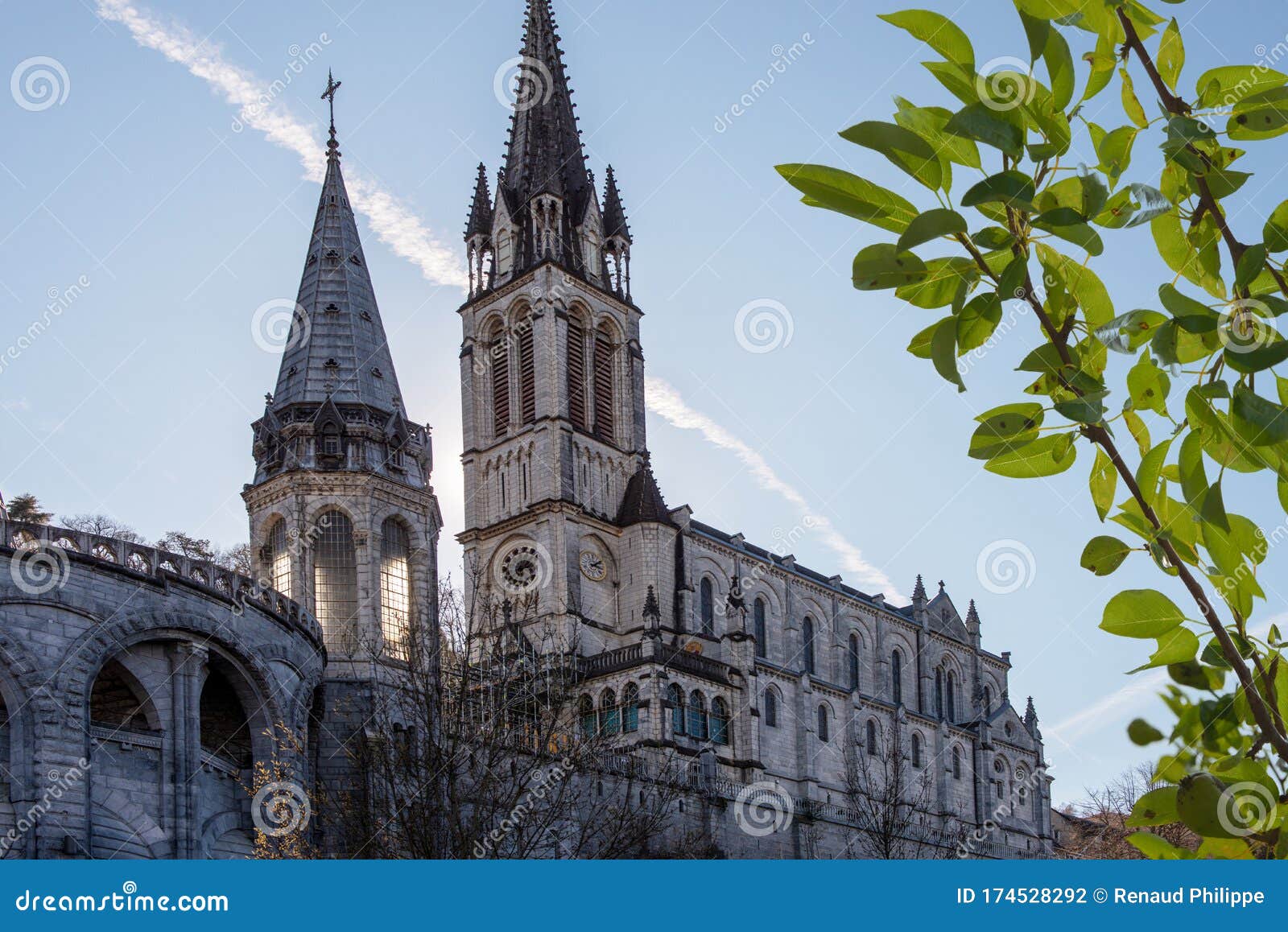 View of the Cathedral-sanctuary of Lourdes France Stock Photo - Image ...