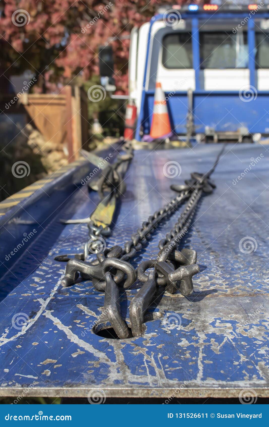 Tow Truck Flat Bed Stock Photos - Free & Royalty-Free Stock Photos from  Dreamstime