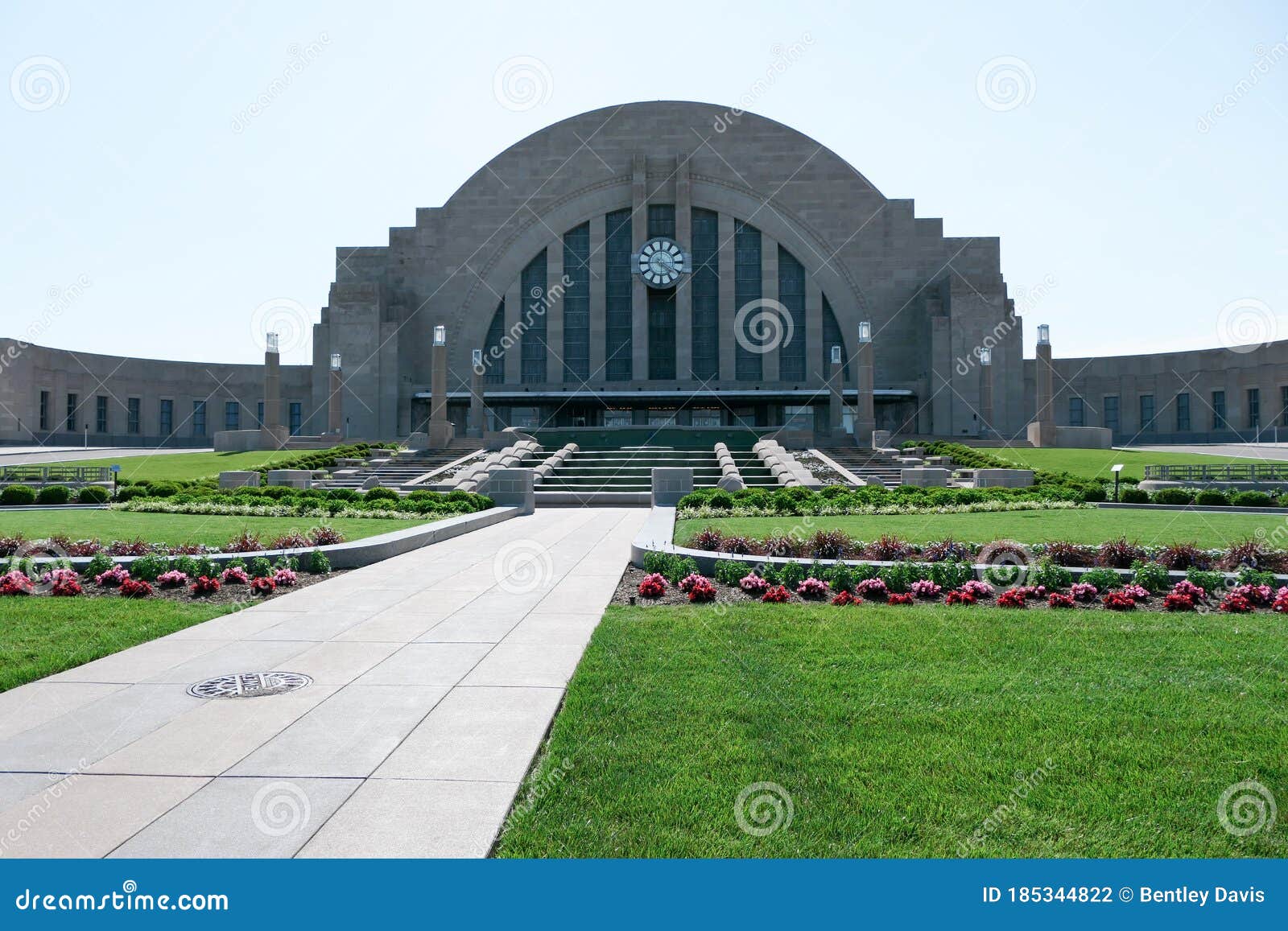 union terminal and gardens in the summer