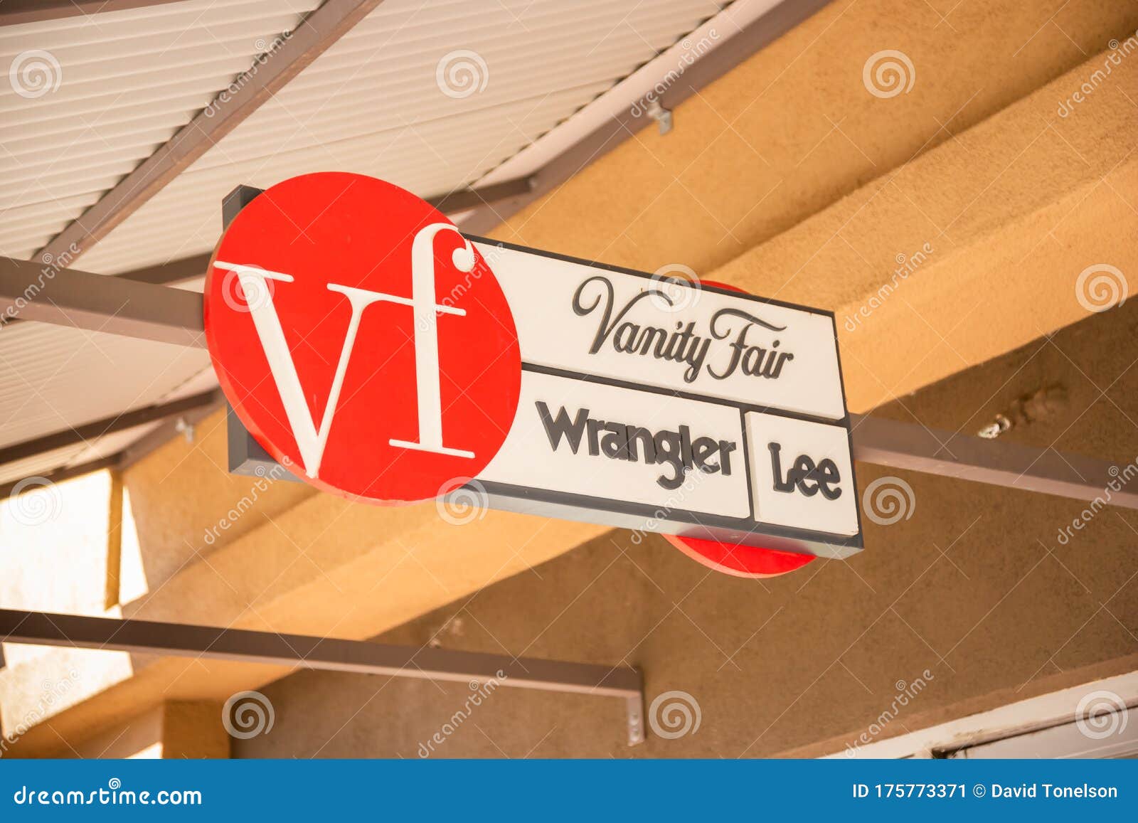 Vanity Fair Wrangler Lee editorial photo. Image of clothing - 175773371