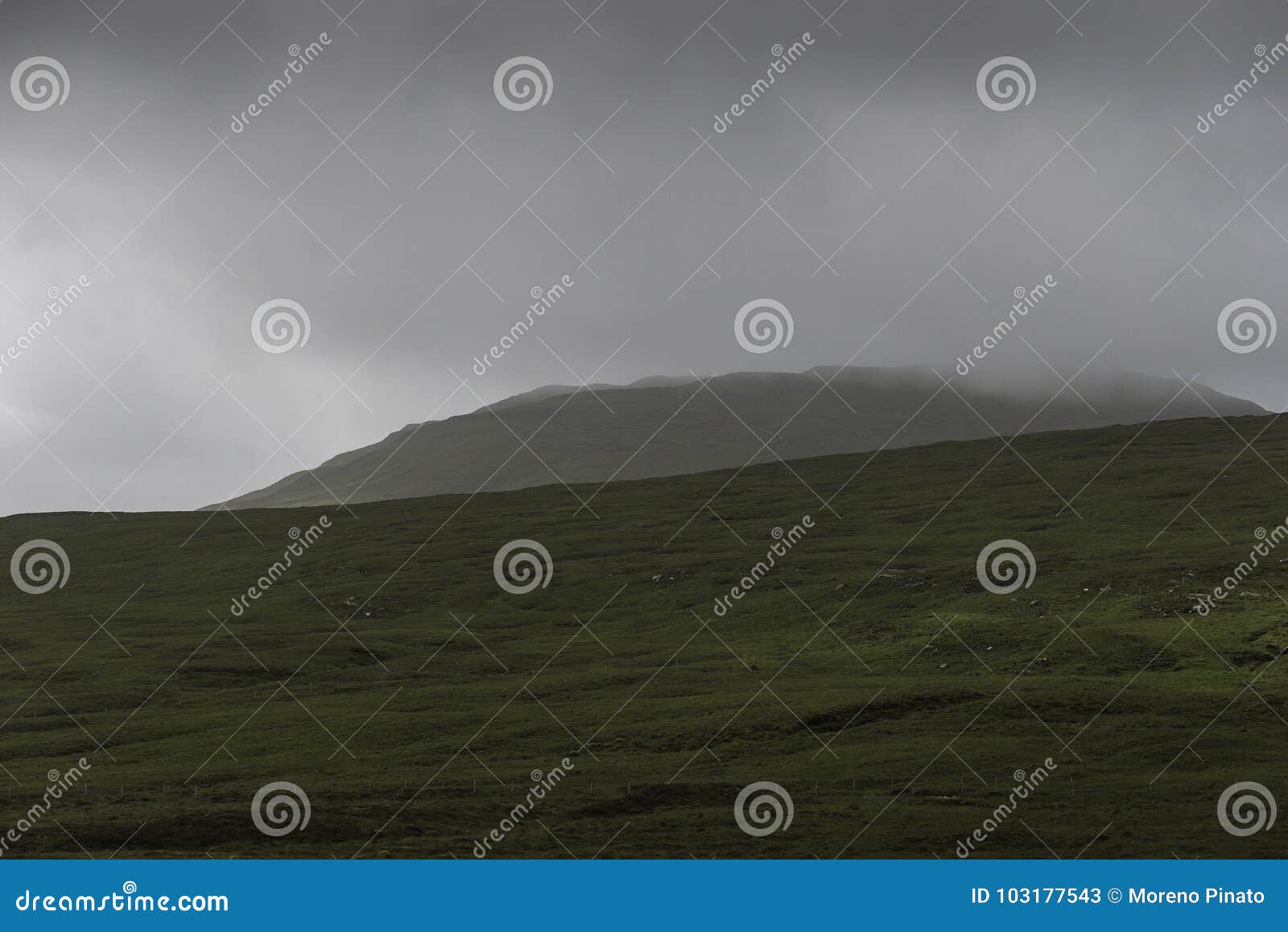 a rural scenery inside the isle of skye