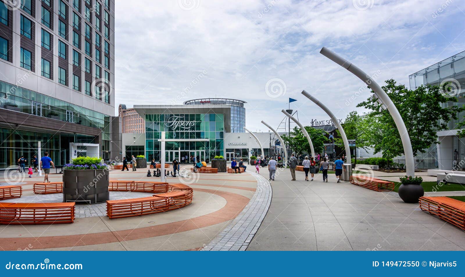 outdoor plaza entrance to The Florida Mall enclosed shopping mall orlando  Florida USA United States of America Stock Photo - Alamy