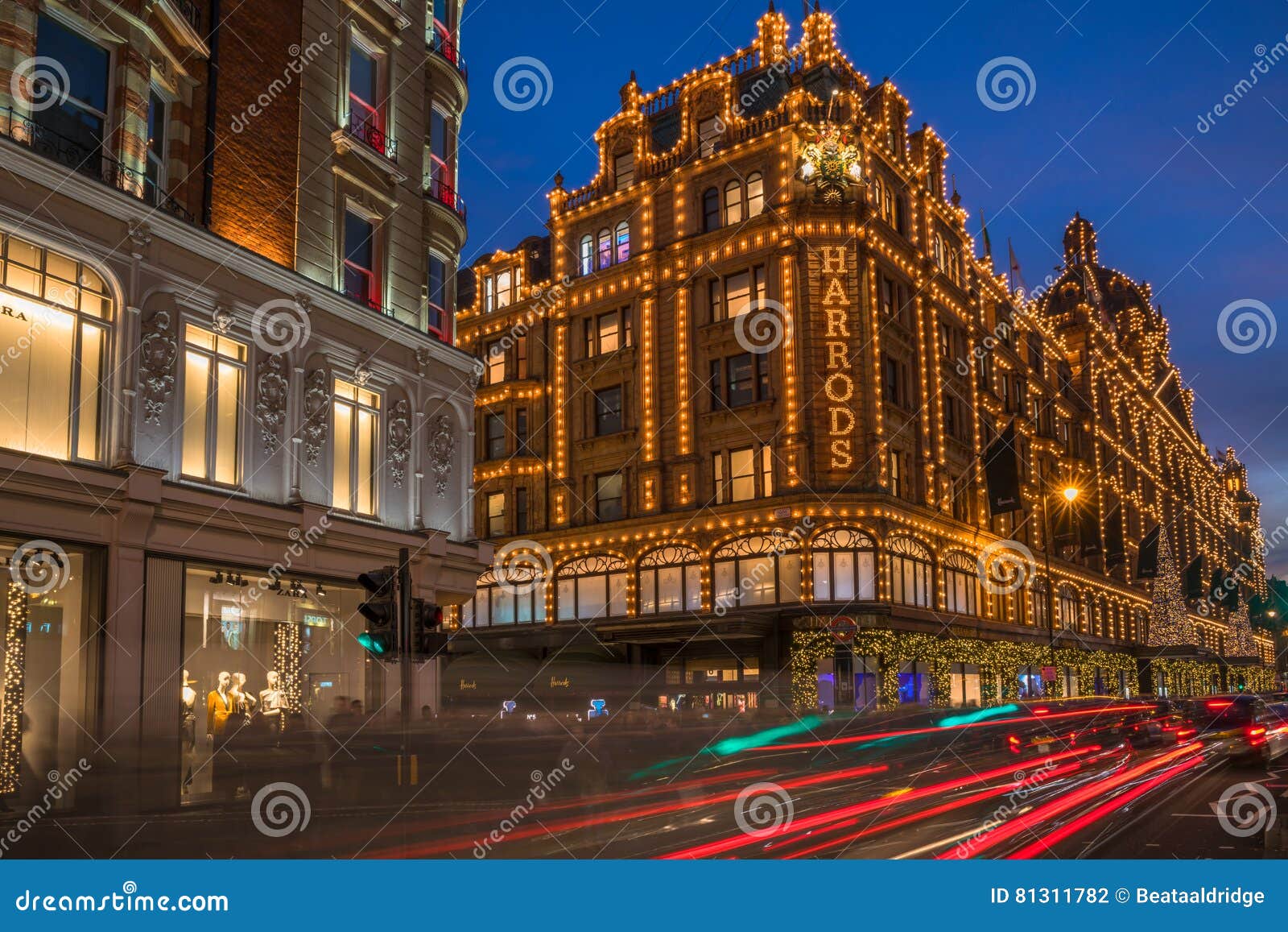 View of Harrods with Christmas Decorations Editorial Photography ...