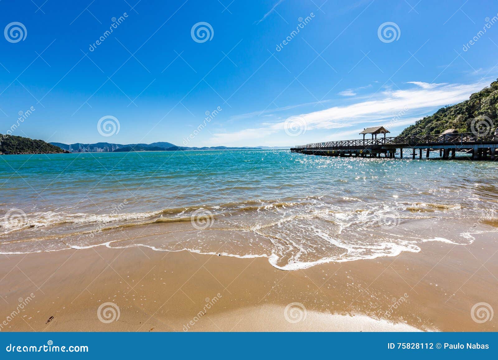 view of laranjeiras beach, balneario camboriu. santa catarina