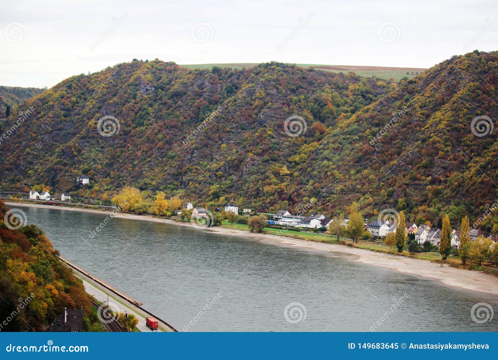 view from loreleyblick wanderweg to sankt goarhausen towns in the rhein river valley