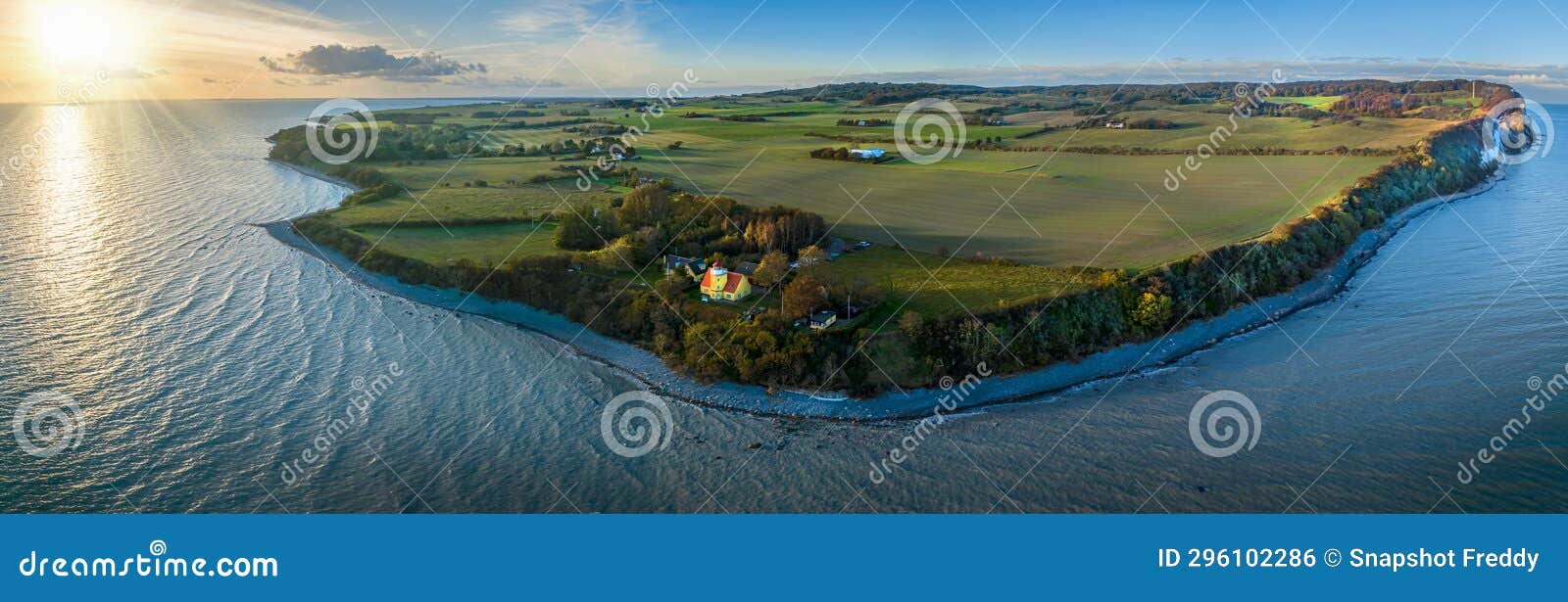 view of mÃ¸n lighthouse.