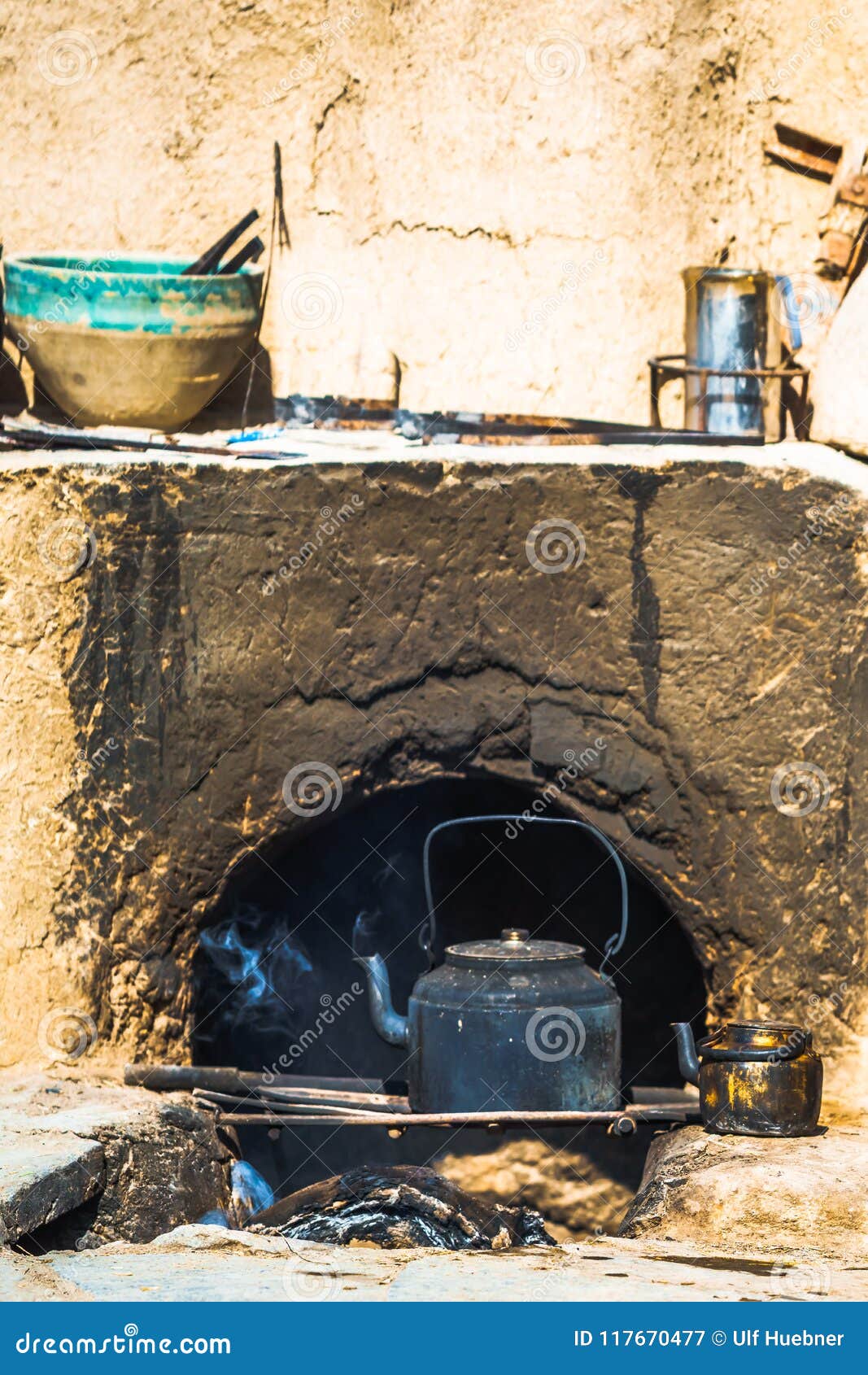 Old Iron Kettle on Fireplace Stock Image Image of kitchen, object