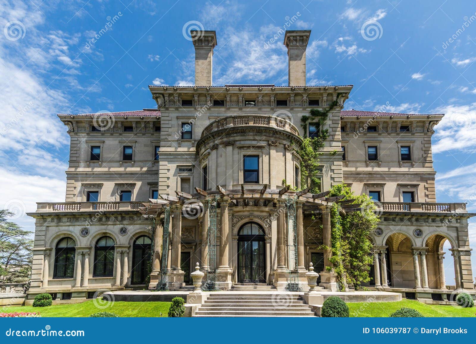 A Newport Mansion editorial photography. Image of expensive 106039787