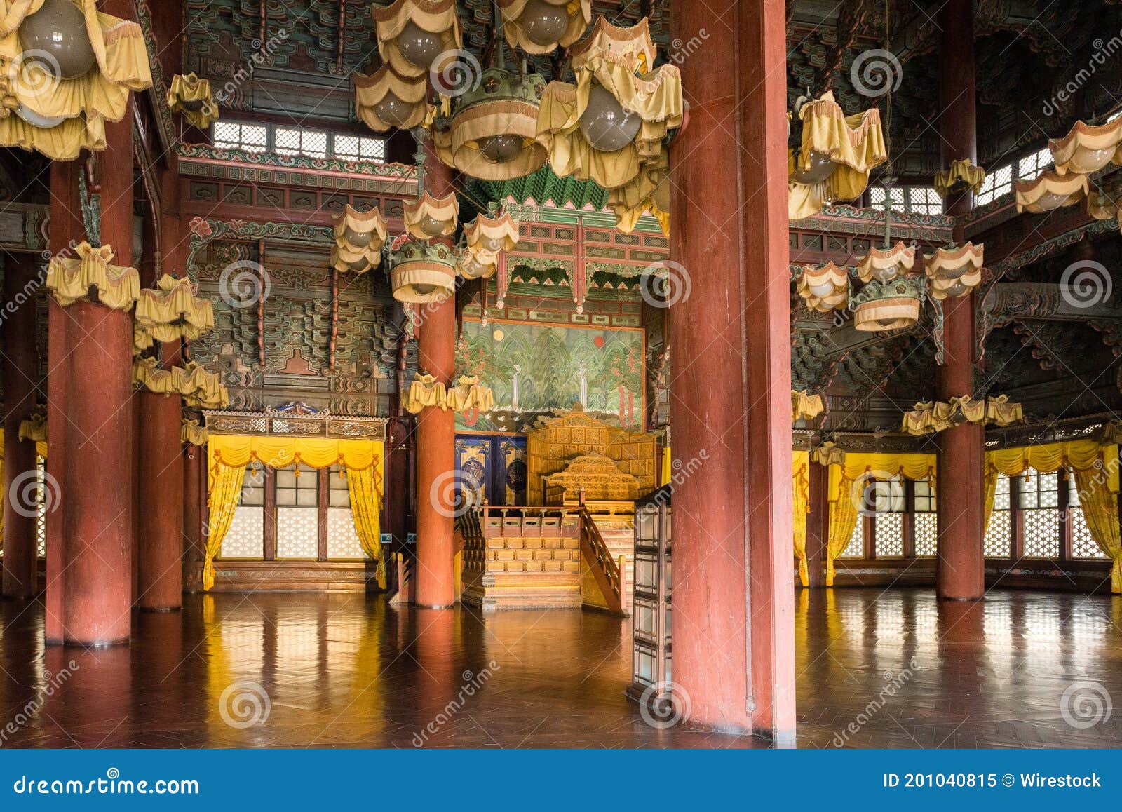 inside grand changdeokgung palace