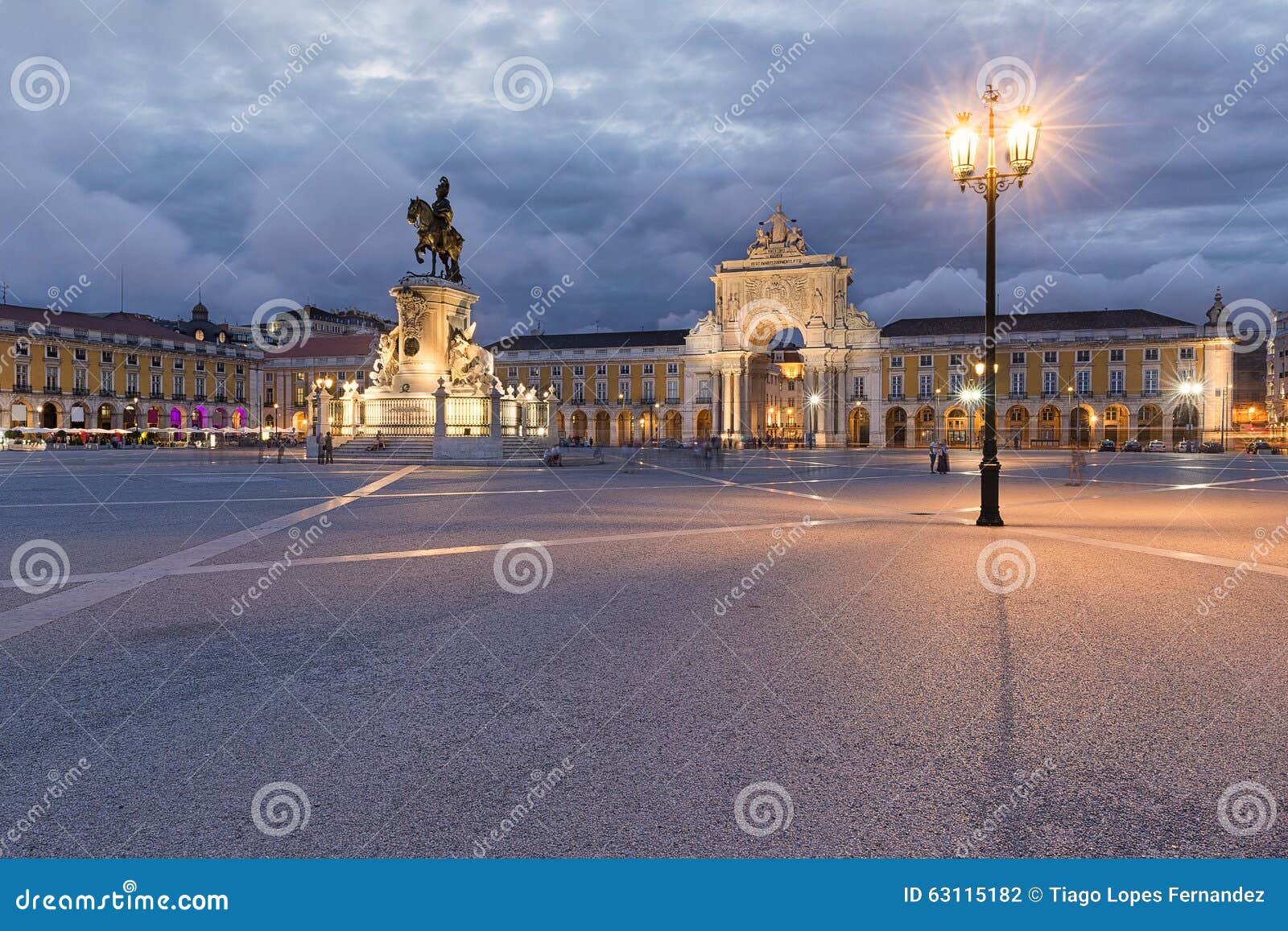 view of the praca do comercio in lisbon