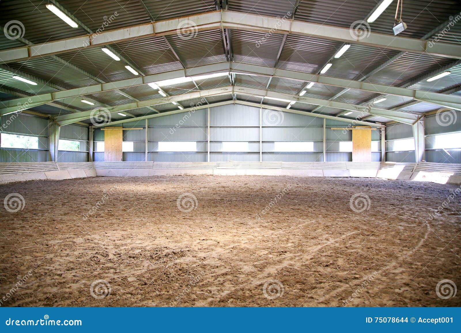 view an riding arena indoor without people