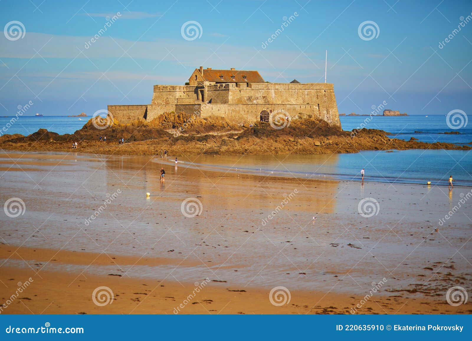view of sillon beach and and fort national in saint-malo, brittany, france
