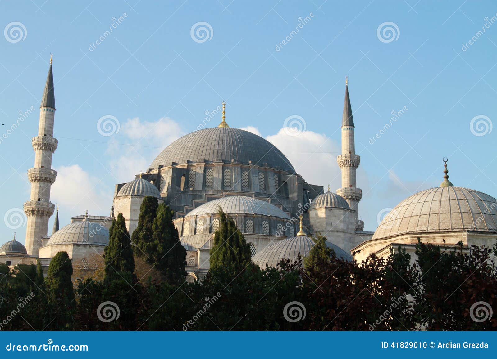 view of sÃÂ¼leymaniye mosque in autumn, istanbul, turkey