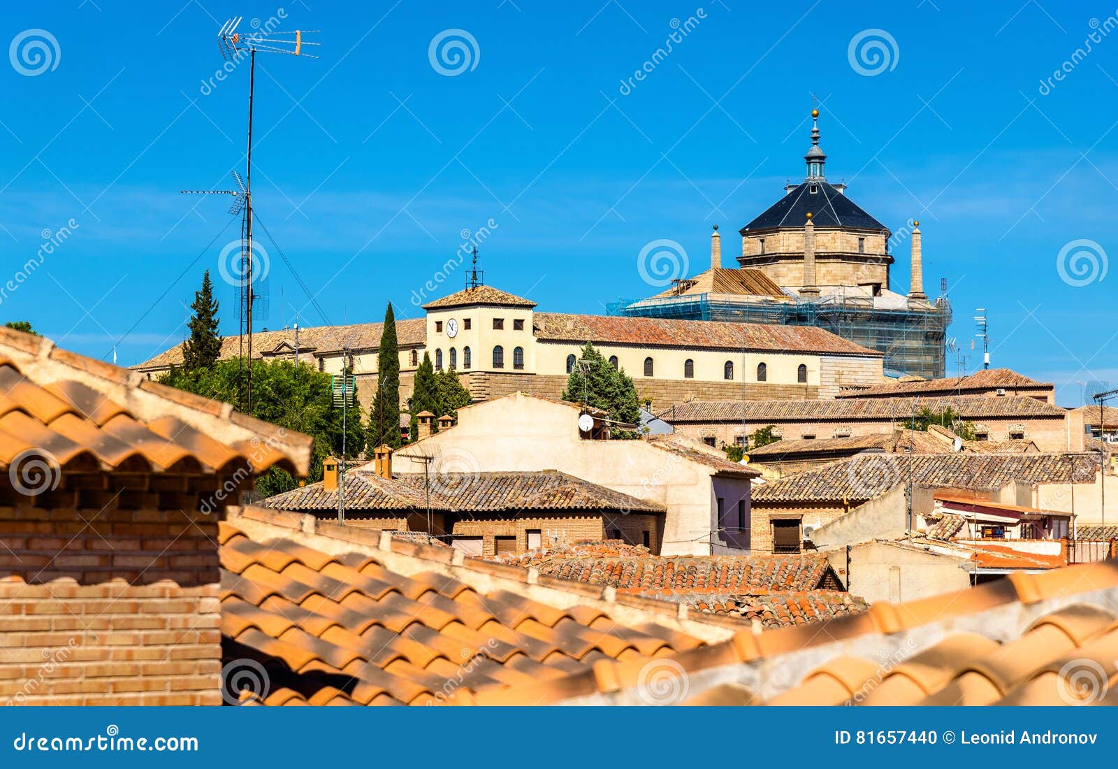 view of the tavera hospital in toledo, spain