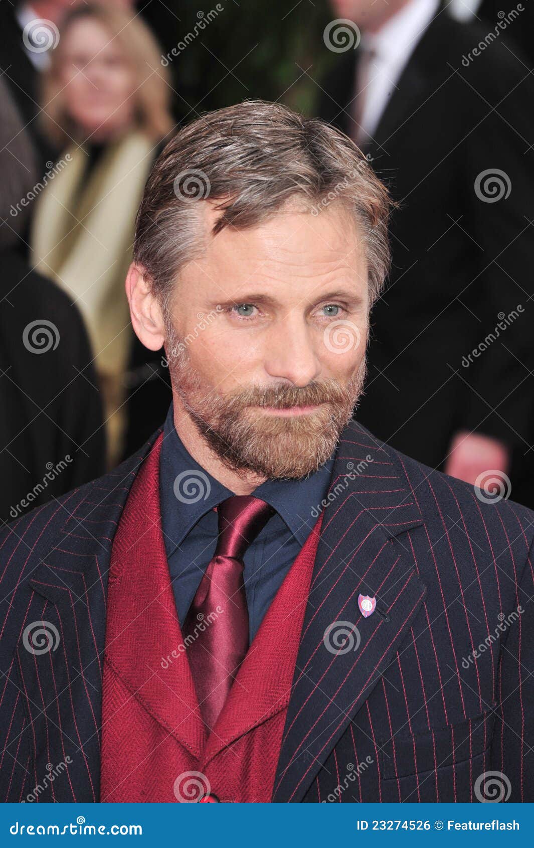 Viggo Mortensen editorial photo. Image of shrine, screen - 23274526
