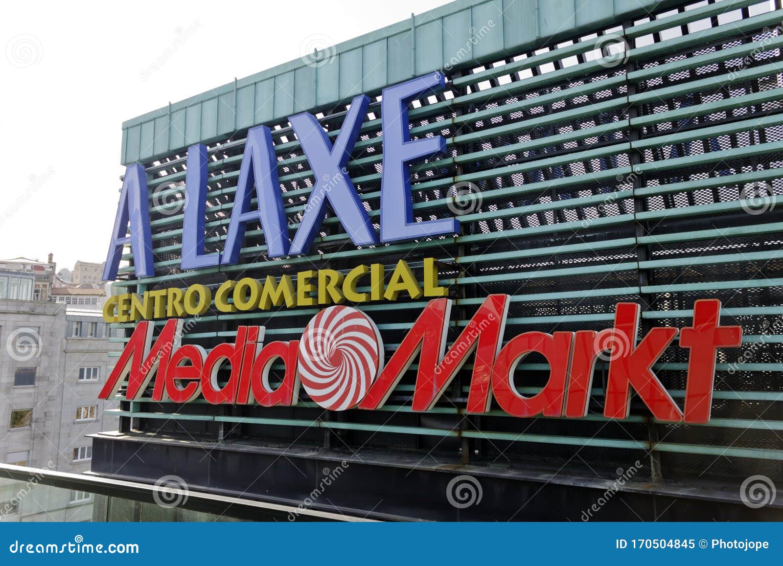 verzonden gallon Tekstschrijver Vigo, Spain - Jan 24, 2020: a Laxe Shopping Centre Sign on January 20, 2020  in Vigo City Near the Port Editorial Image - Image of entertainment,  commercial: 170504845