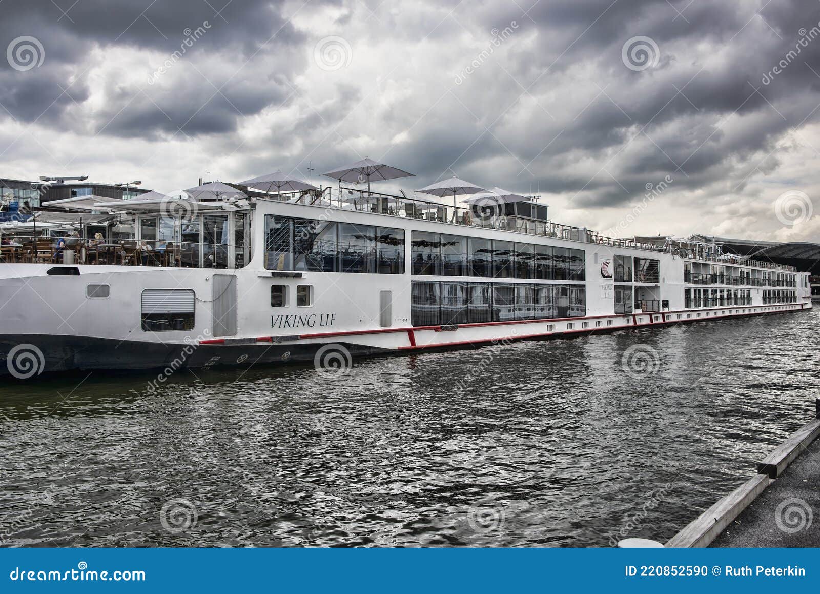 viking river cruise amsterdam port