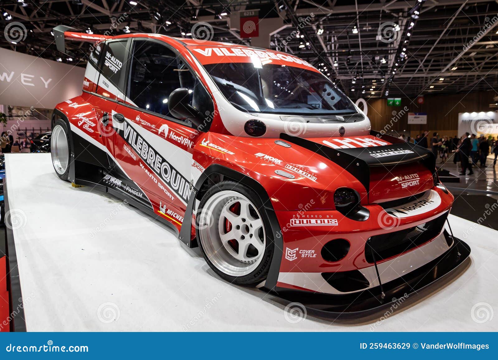 Vilebrequin 1 000ps Fiat Multipla Custom Race Car Apresentado No Show Motor  Paris 17 De Outubro De 2022 Imagem de Stock Editorial - Imagem de paris,  automotriz: 259463629