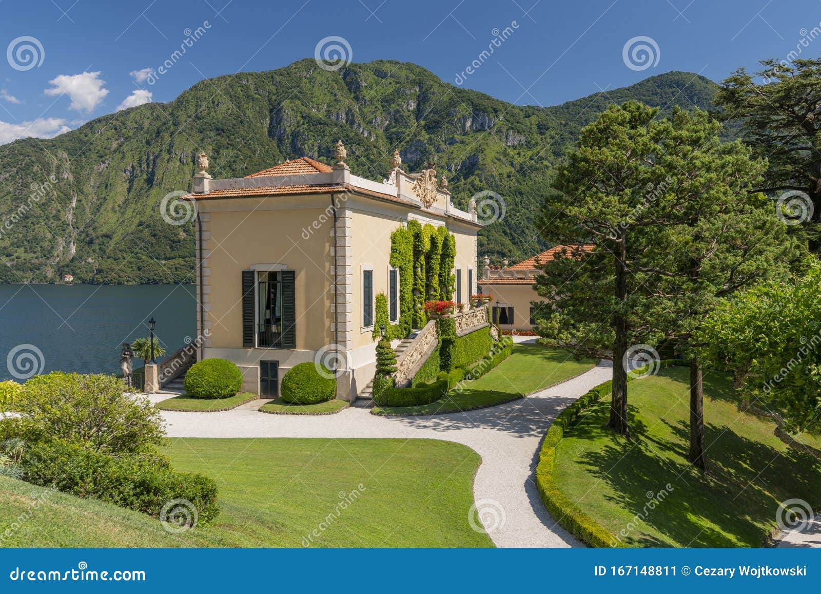 the villa del balbianello in the comune of lenno overlooking lake como located on the tip of the small wooded peninsula of dosso