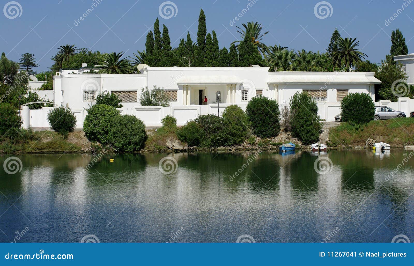Villa on the seaside stock image. Image of surface, tree 11267041