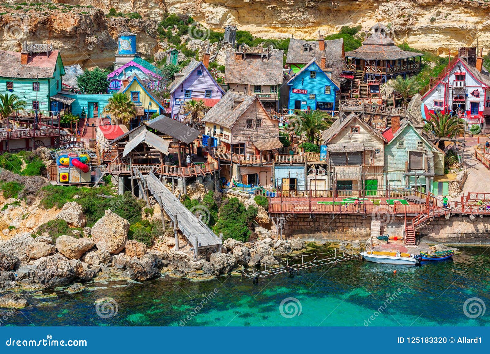 Villaggio Malta di Popeye immagine editoriale. Immagine di scogliera