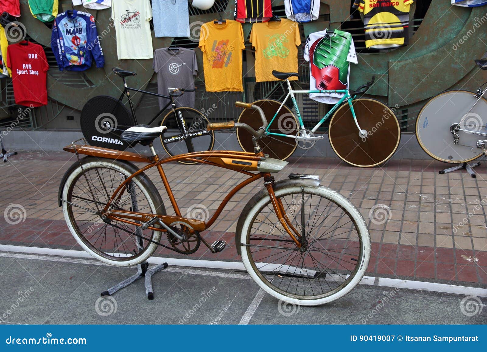 vintage bicycle show