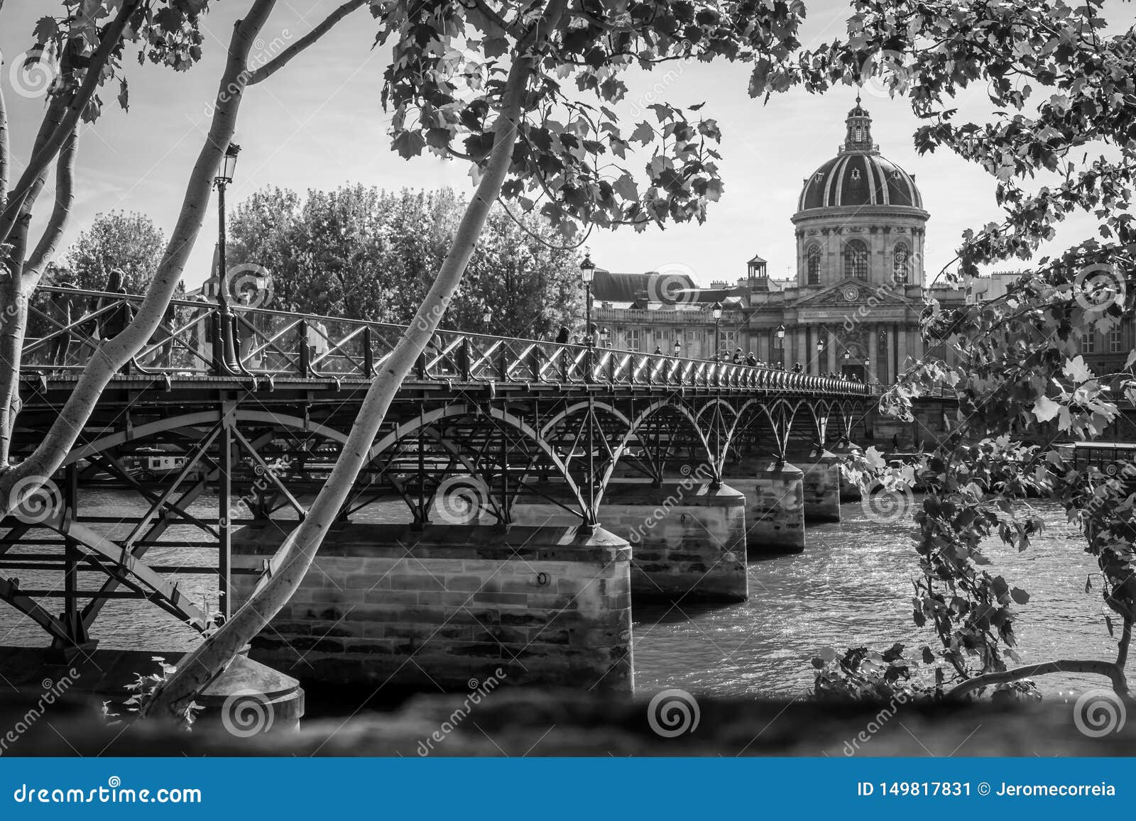 Black White Passerelle Des Arts Paris Stock Photos - Free & Royalty ...